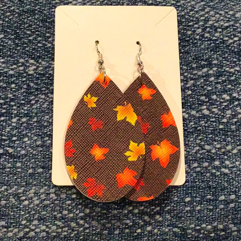 Falling Leaf Earrings inspired by FALL.  Silver posts & 2.5” long.  Lightweight!